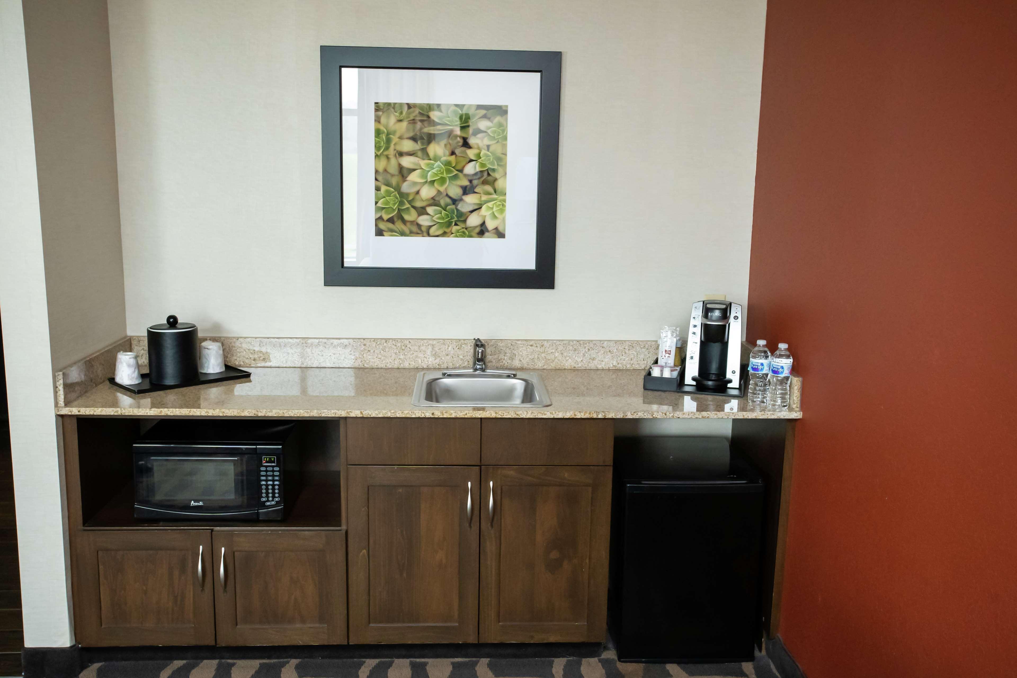 Hilton Garden Inn Dayton South - Austin Landing Springboro Exterior photo