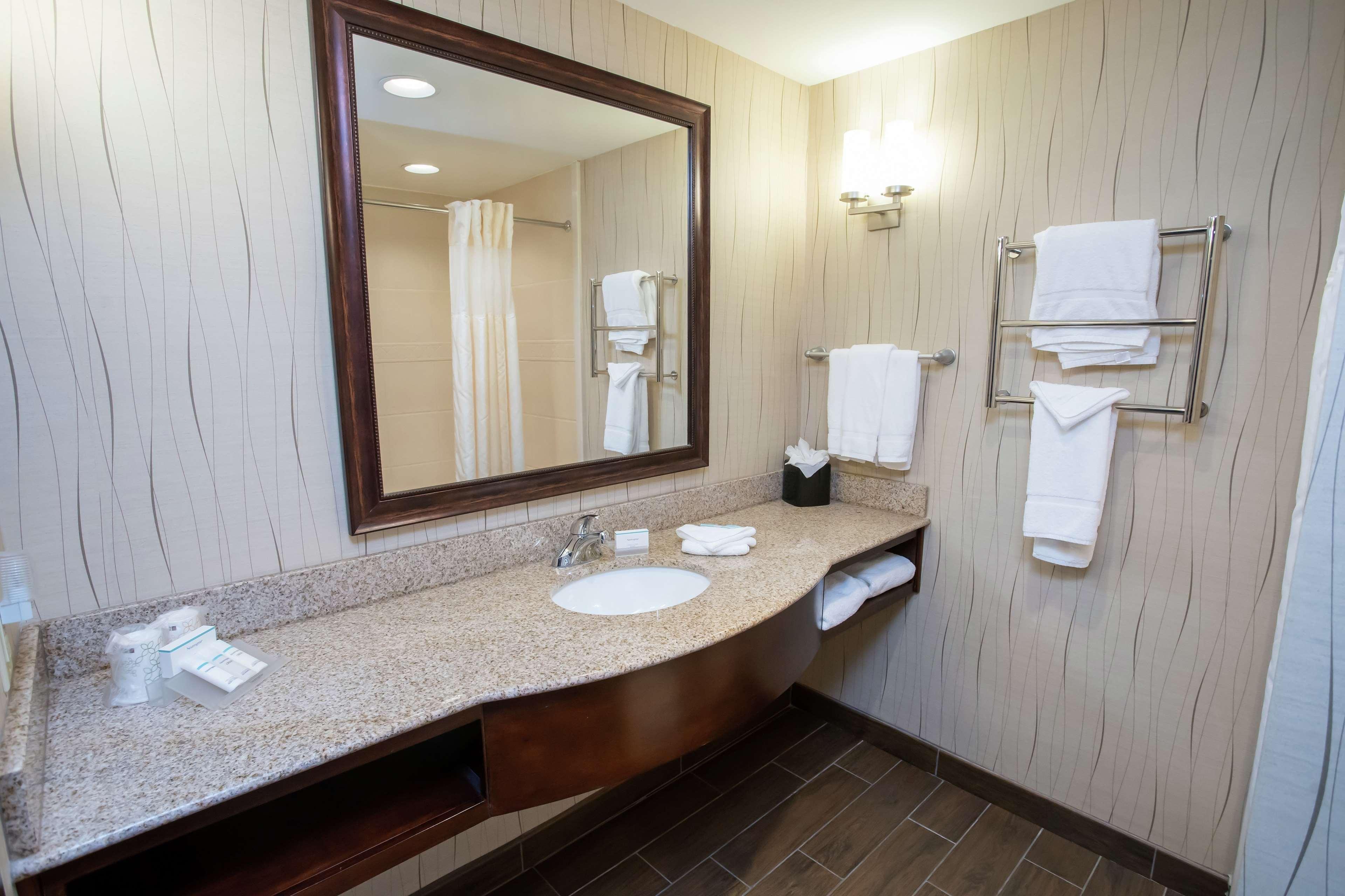 Hilton Garden Inn Dayton South - Austin Landing Springboro Exterior photo