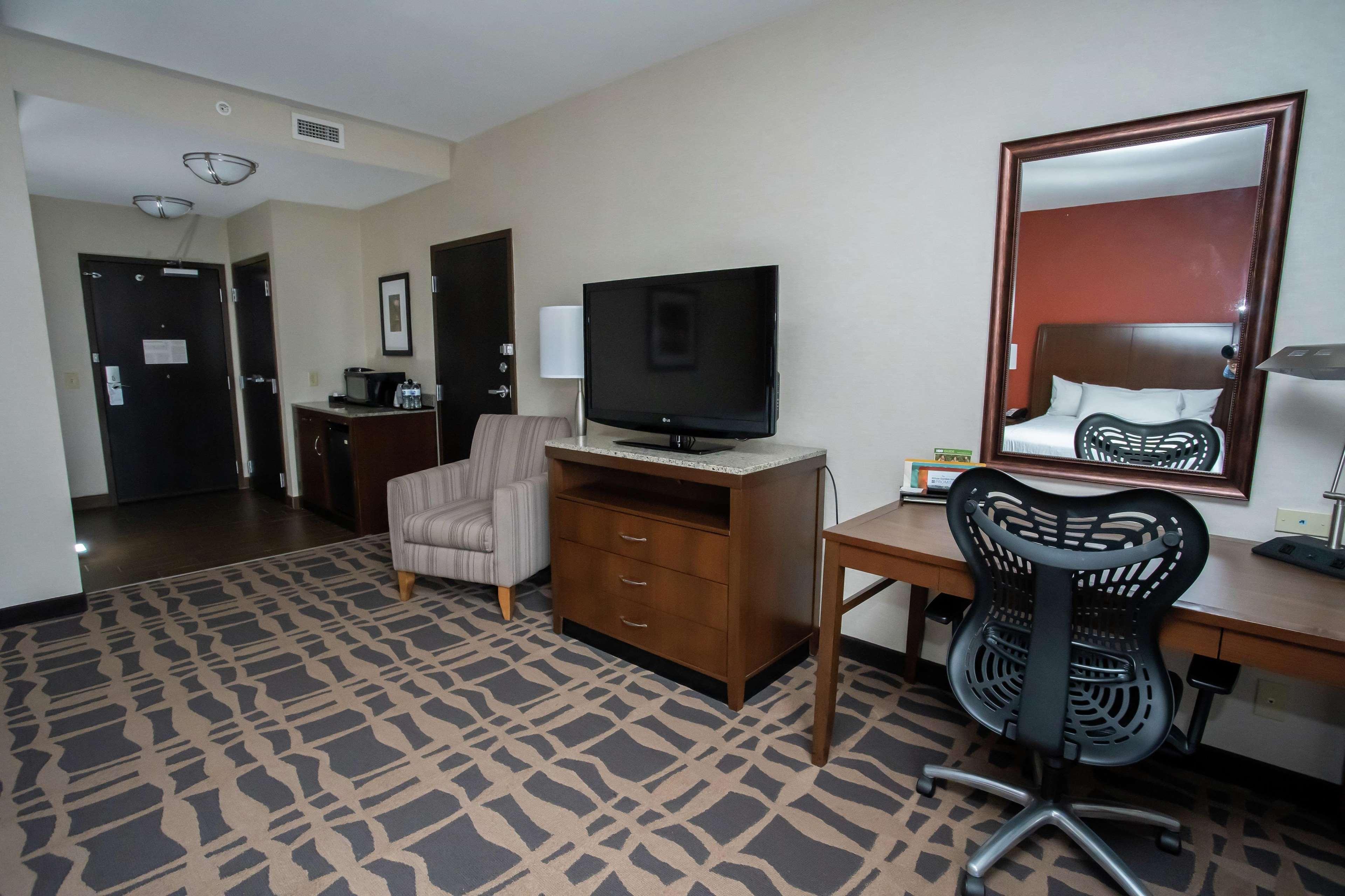 Hilton Garden Inn Dayton South - Austin Landing Springboro Exterior photo