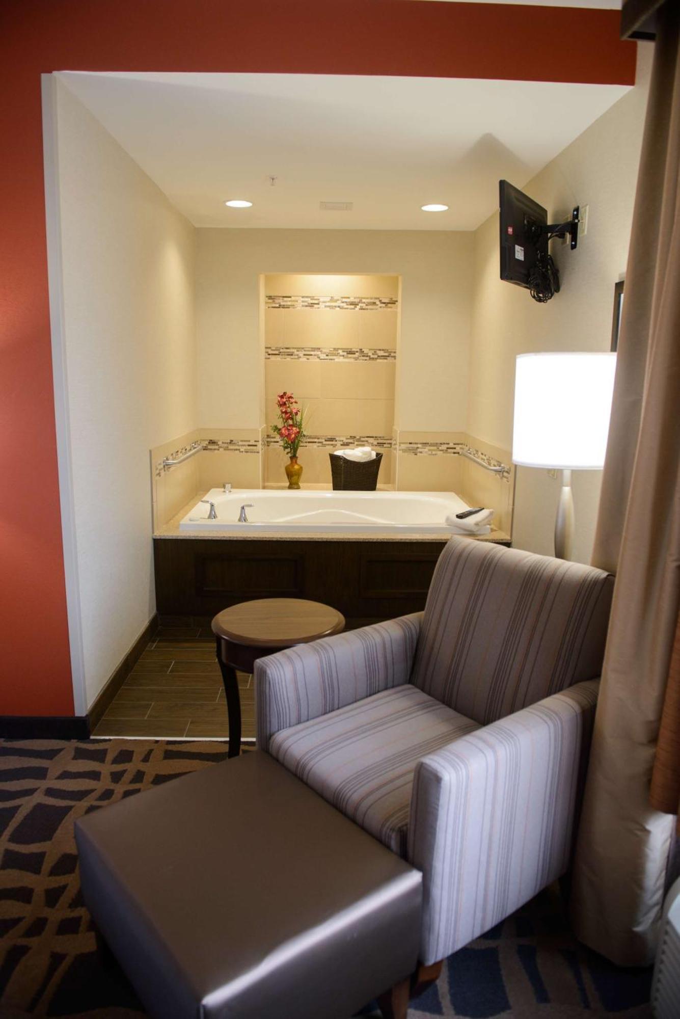 Hilton Garden Inn Dayton South - Austin Landing Springboro Exterior photo